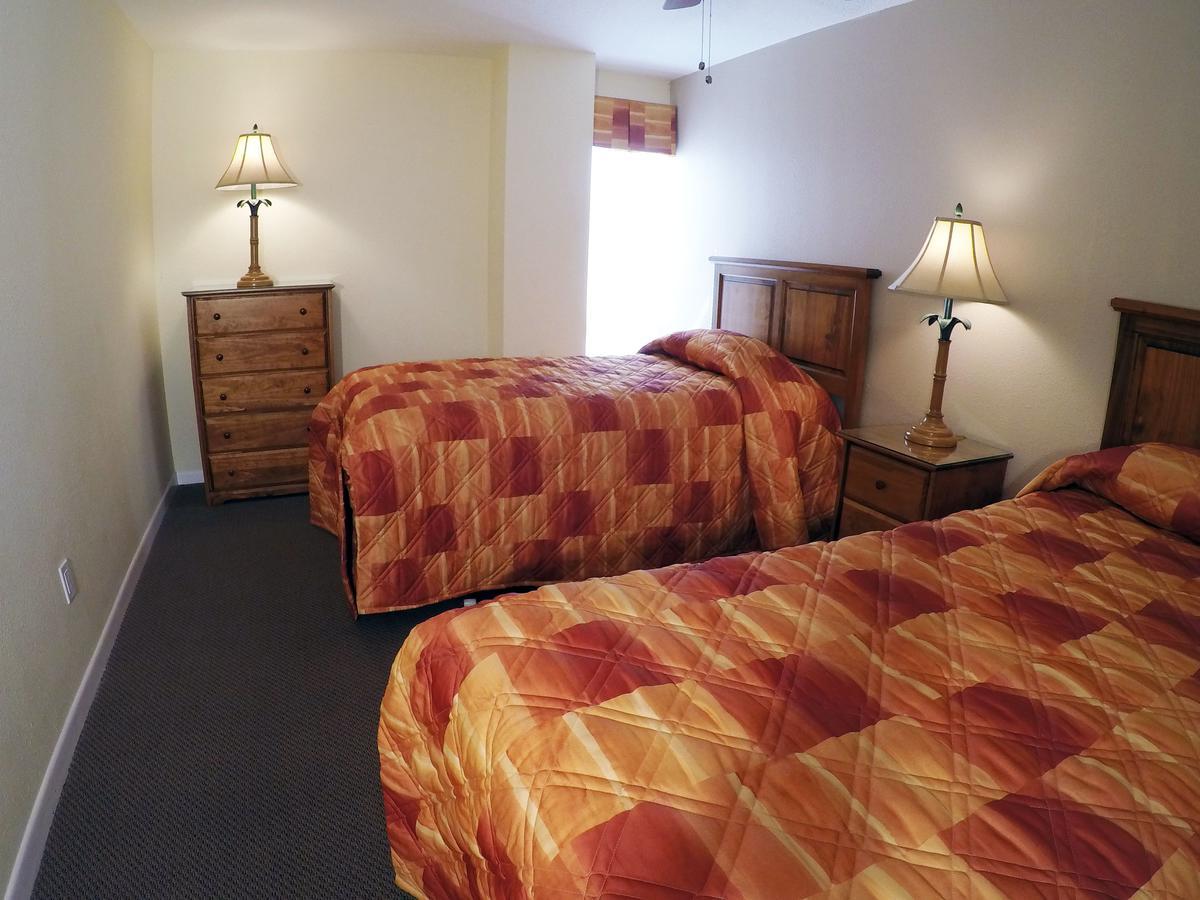 Island Gulf Resort St. Pete Beach Esterno foto