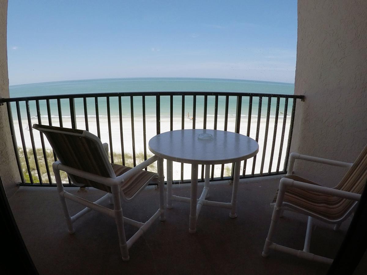 Island Gulf Resort St. Pete Beach Esterno foto