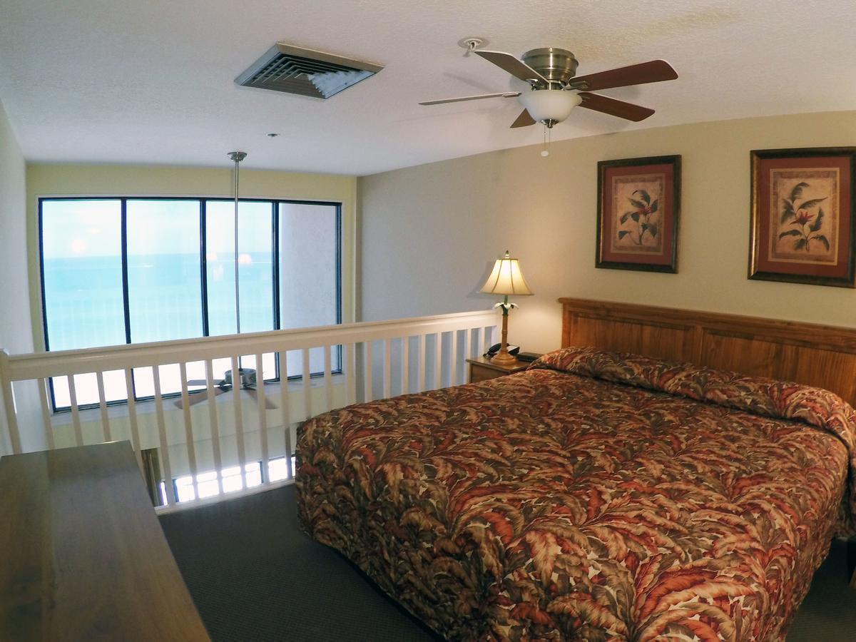 Island Gulf Resort St. Pete Beach Esterno foto